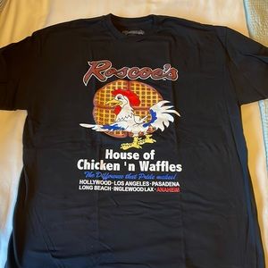 NWOT Mens or womens Roscoes chicken and waffles T-shirt size XL